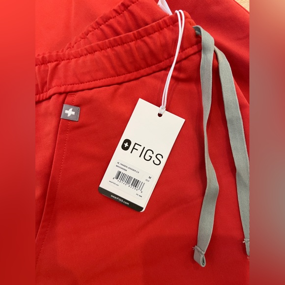 FIGS CLAY Scrub Set | Leon & Tansen Jogger - Picture 5 of 5